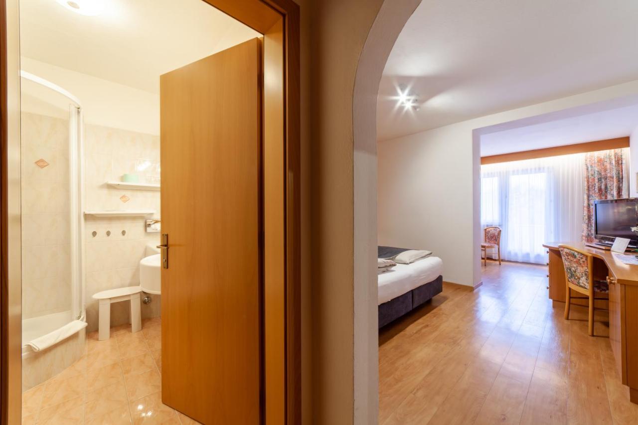 Fruehstuecks-Hotel Olympia Tirolo Zewnętrze zdjęcie