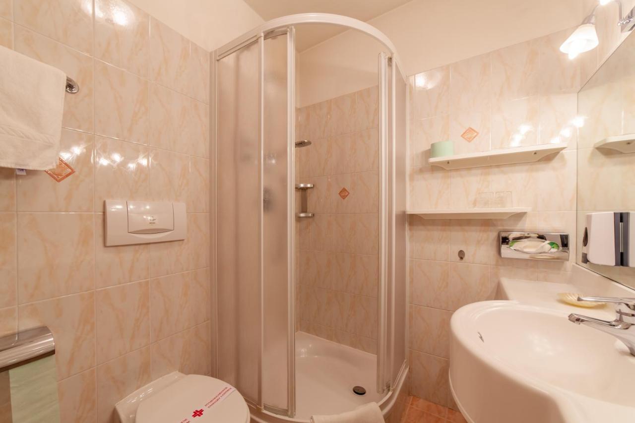 Fruehstuecks-Hotel Olympia Tirolo Zewnętrze zdjęcie