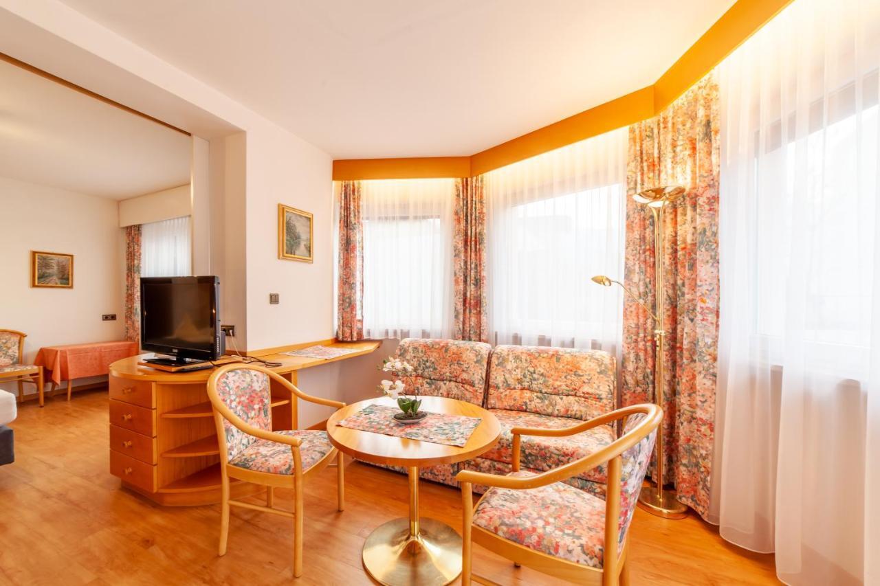 Fruehstuecks-Hotel Olympia Tirolo Zewnętrze zdjęcie