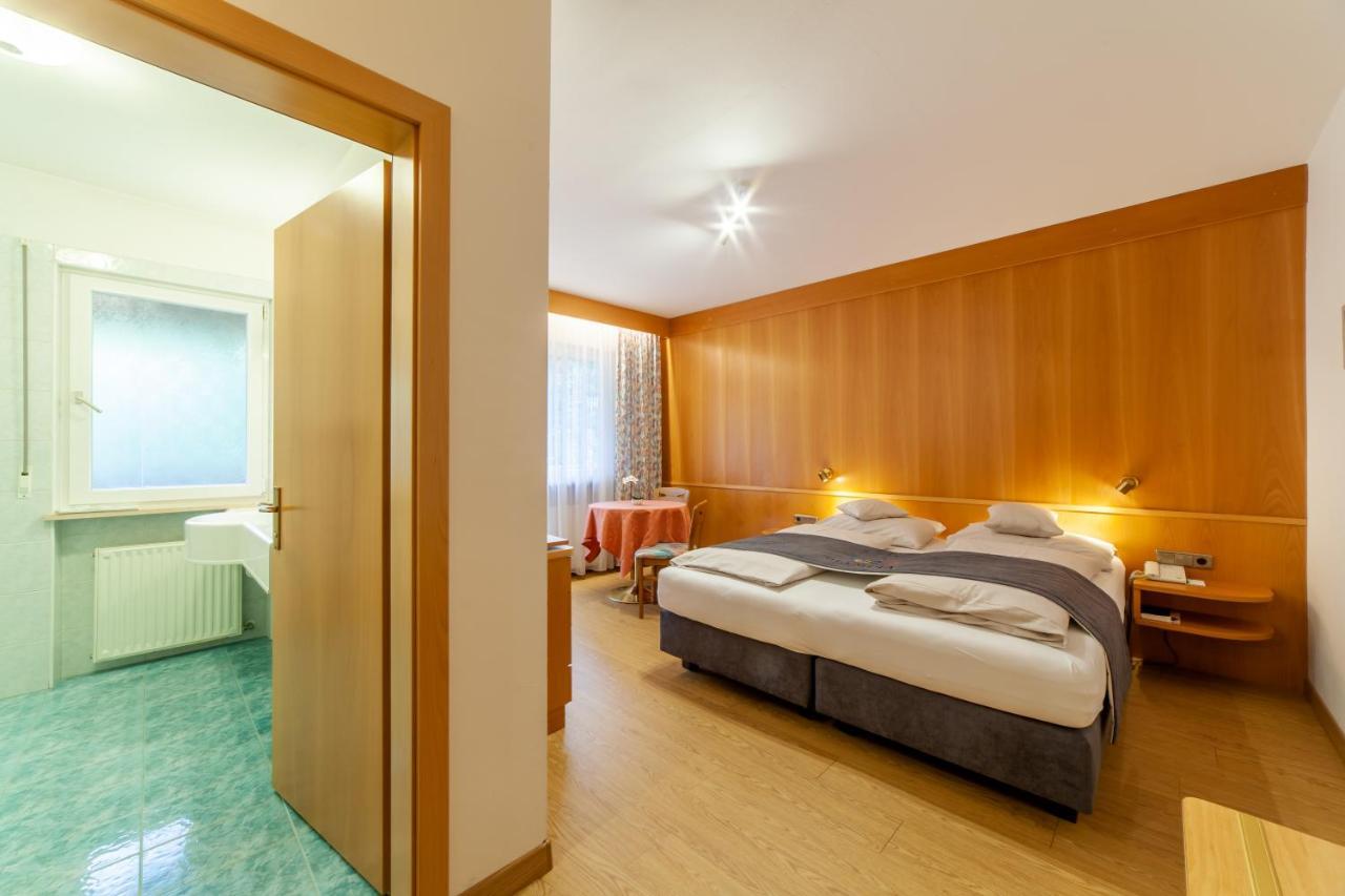 Fruehstuecks-Hotel Olympia Tirolo Zewnętrze zdjęcie