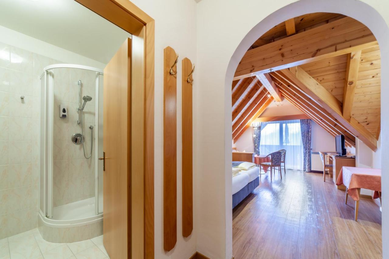Fruehstuecks-Hotel Olympia Tirolo Zewnętrze zdjęcie