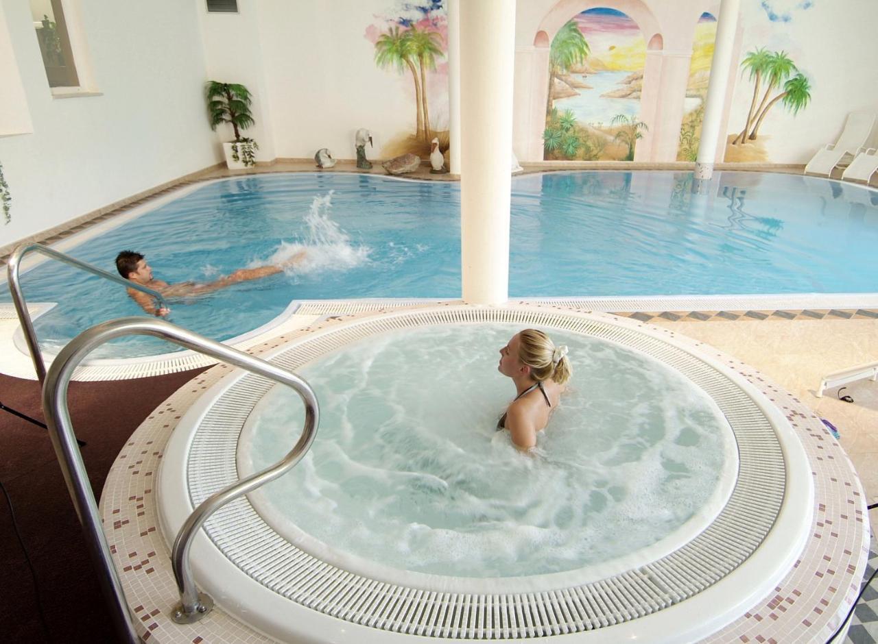 Fruehstuecks-Hotel Olympia Tirolo Zewnętrze zdjęcie