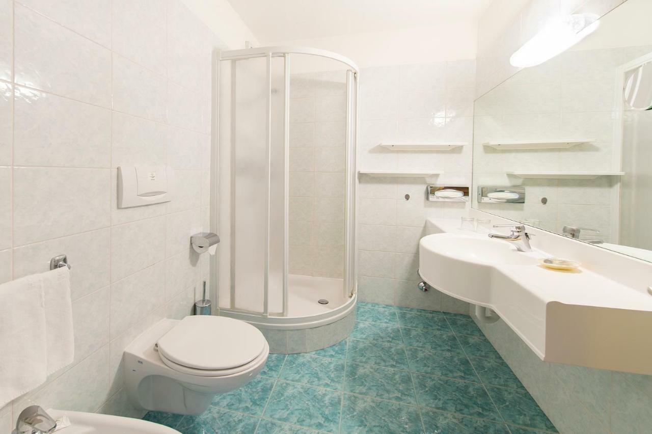Fruehstuecks-Hotel Olympia Tirolo Zewnętrze zdjęcie